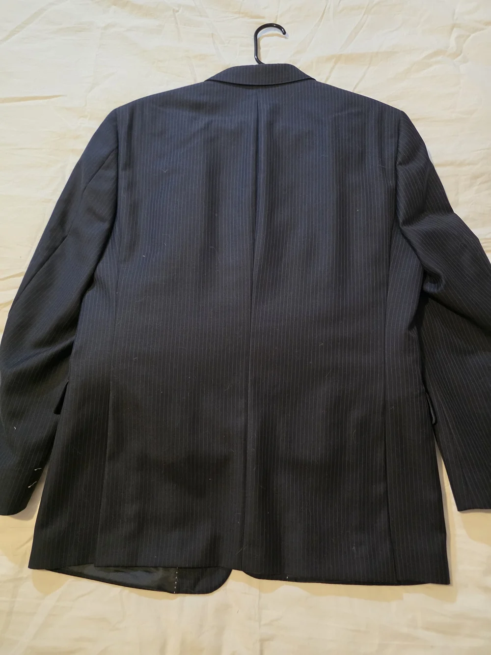 Tommy Hilfiger Men's Navy Blue Pinstripe Suit 42R Pants Are 36/34